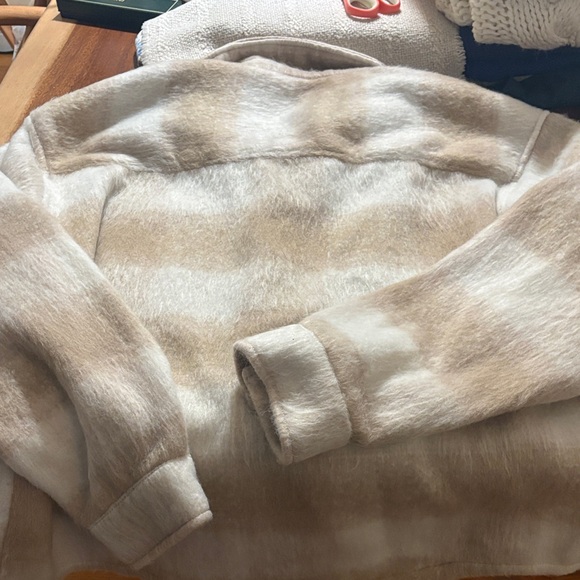 Tan Jacket - Picture 6 of 6